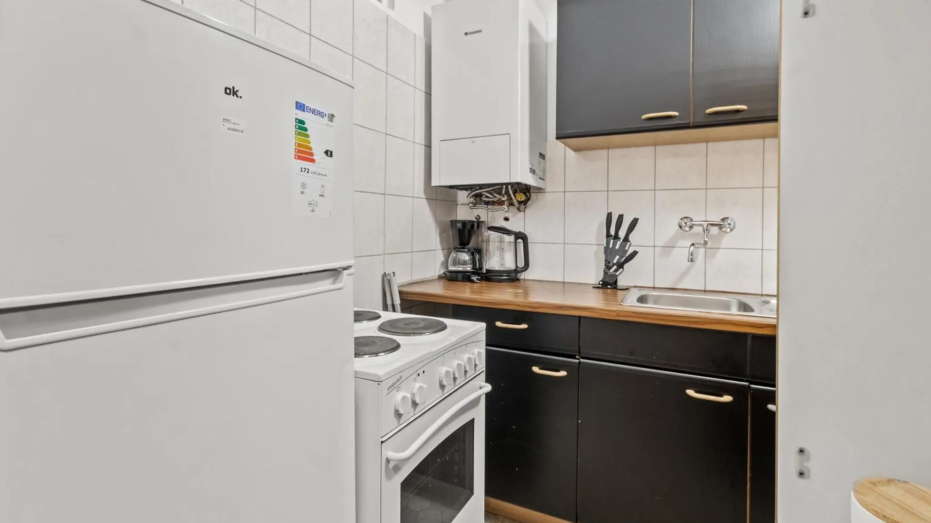 Appartamento Modern Apartment, 3 Min To 